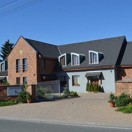 Vila Lipa Novy Bor Exterior photo