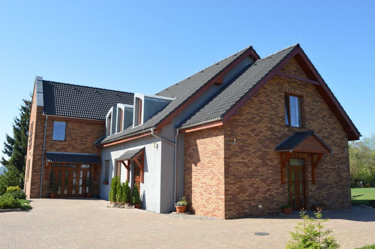 Vila Lipa Novy Bor Exterior photo